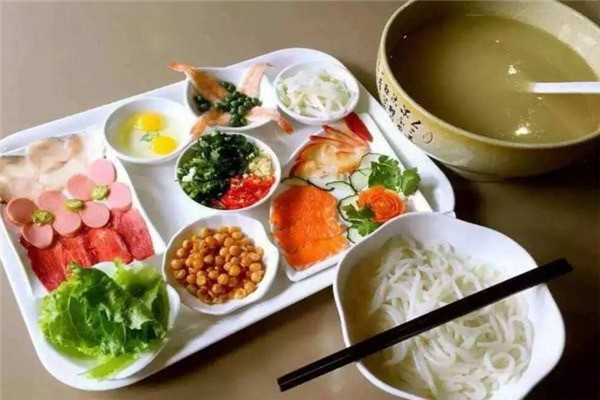 香飘飘过桥米线